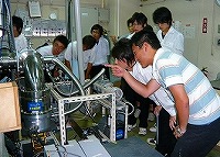 labo_tour01_s.jpg