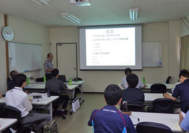 村上講師による講義の様子