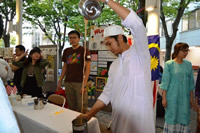 Tea performance by Malaysian students.