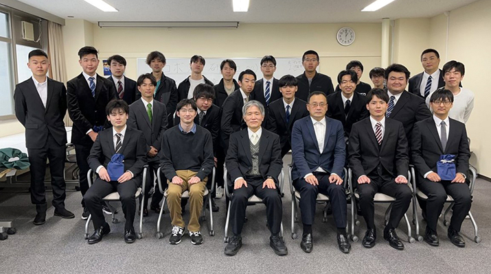 Professor Kaiji Sato (Center) and his lab members