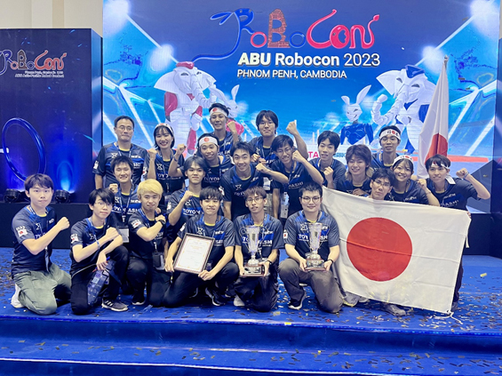 Members of TOYOHASHI☆ROBOCONS in Phnom Penh, Cambodia.