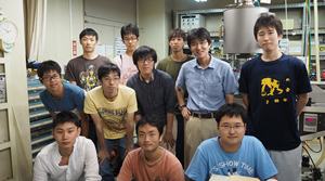 Unveiling the electron's motion in a carbon nanocoil