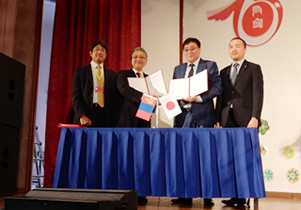 Promoting international exchange with Central Asia countries