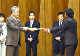 受賞の様子