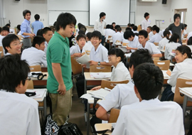 現役学生との座談会